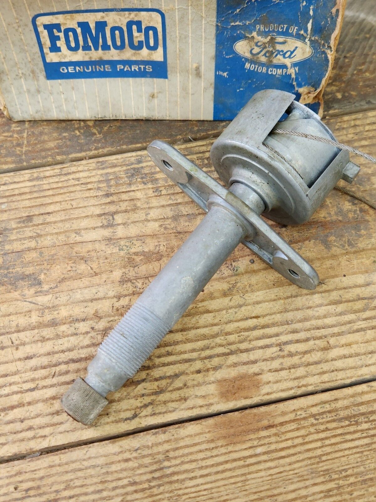 NOS OEM Ford 1959 1960 Mercury Windshield Wiper Transmission Post LH