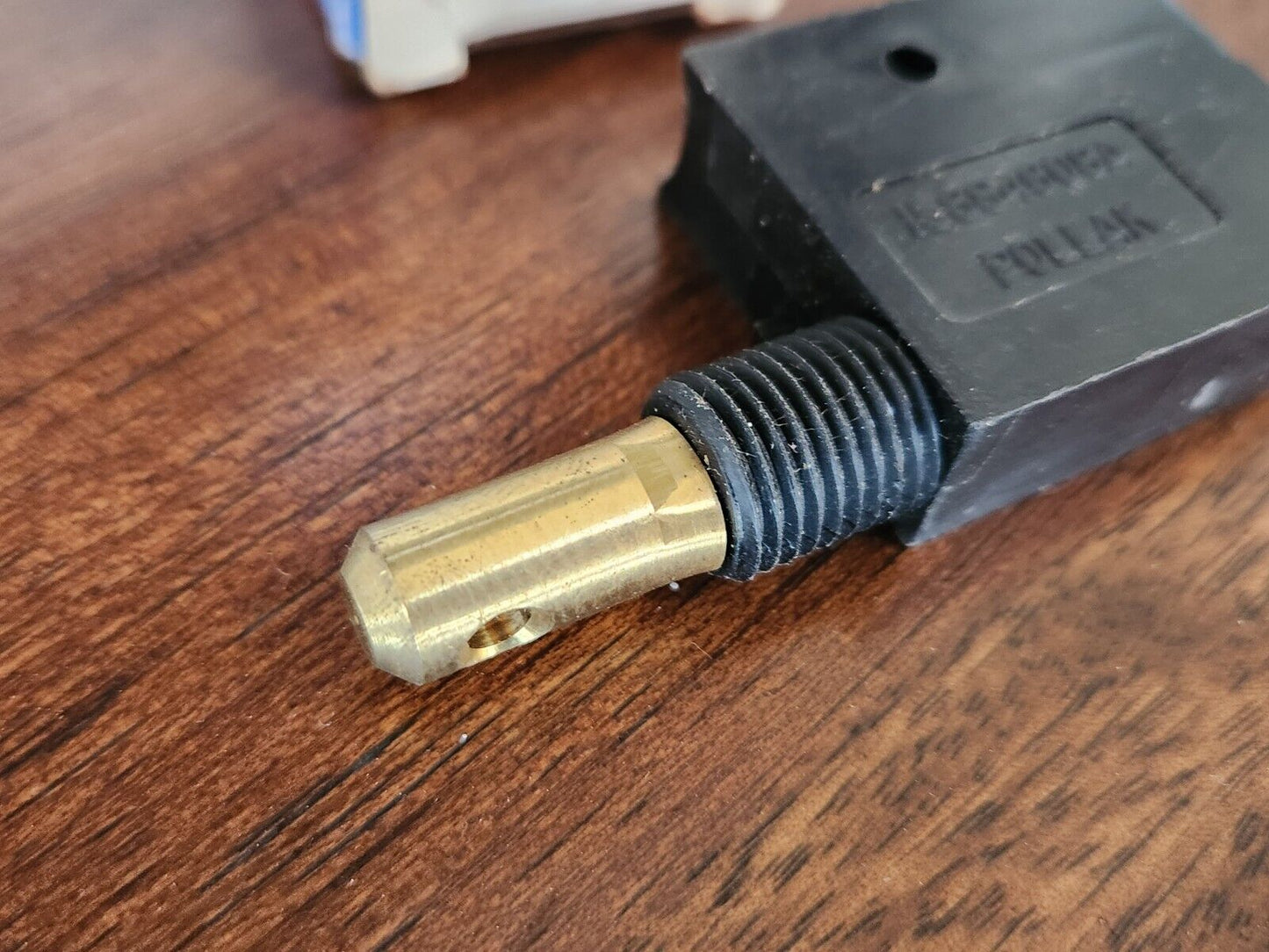 NEW GM 98-99 Chevy P30 Food Truck Park Brake Pressure Indicator Switch 15684608