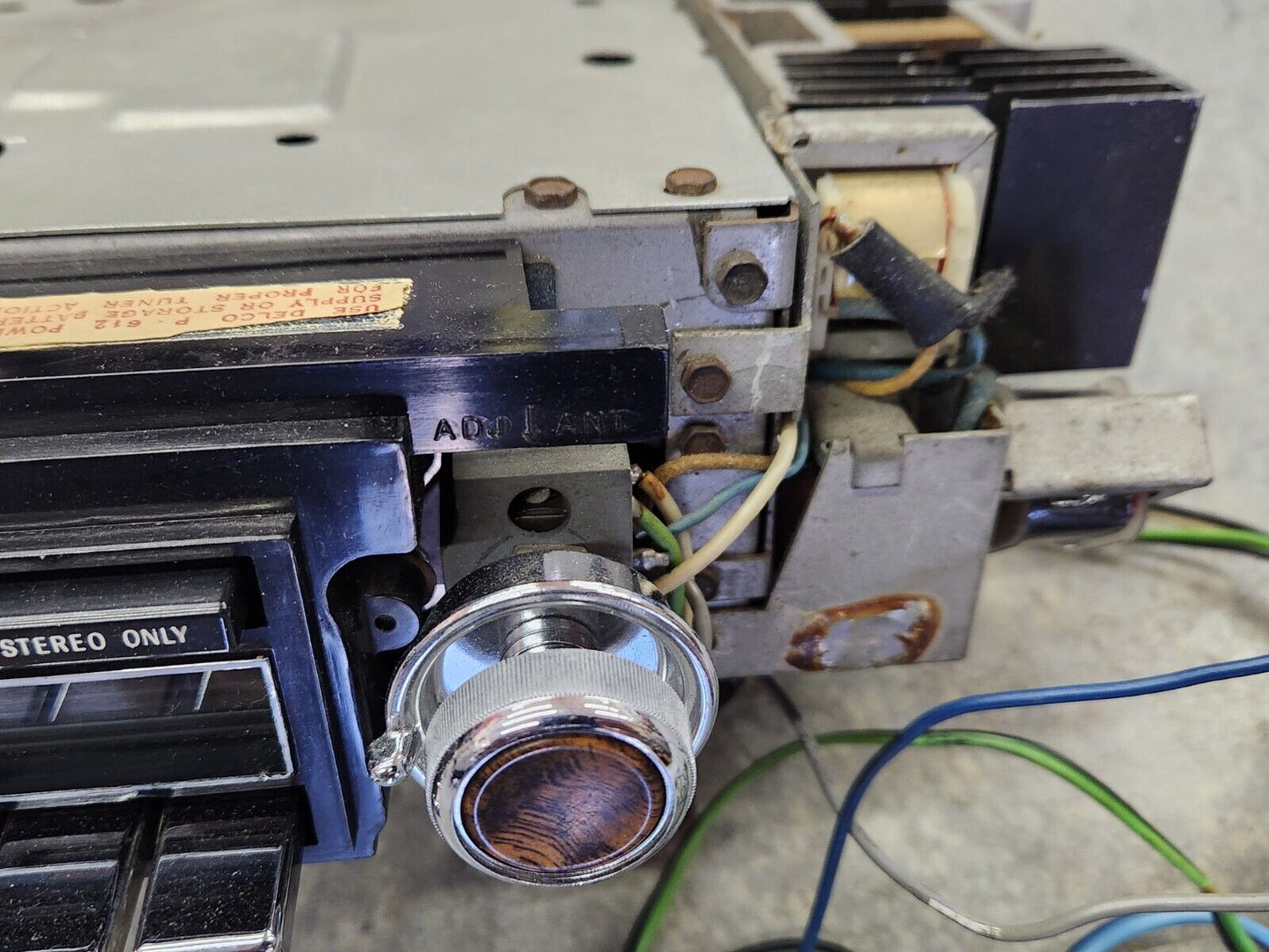 1969 1970 Cadillac AM FM Stereo Radio with Wonderbar WORKS OEM GM