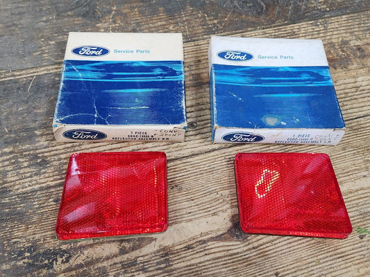 NOS 1968 Ford Fairlane 500 GT Torino Convert LH+RH REAR QUARTER PANEL REFLECTORS