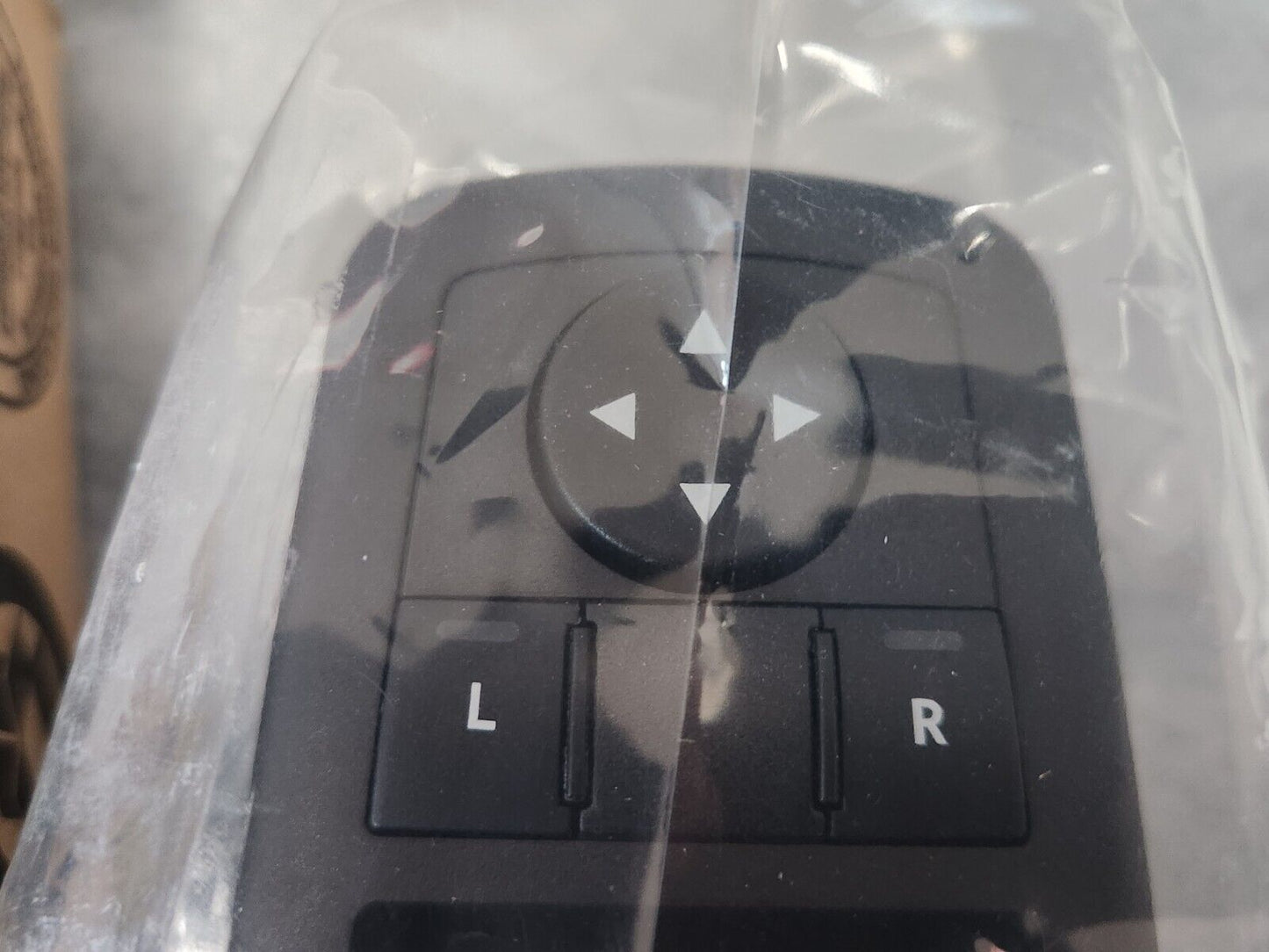 NEW MOPAR 13-15 RAMS FRONT LH DRIVER DOOR MASTER POWER WINDOW SWITCH 68212783AB