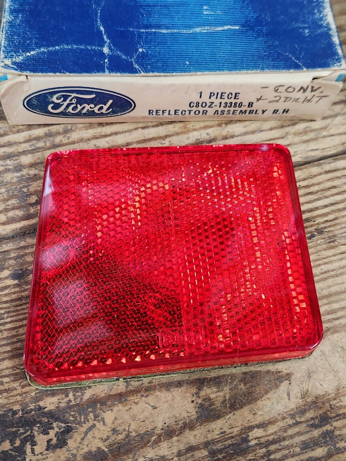 NOS 1968 Ford Fairlane 500 GT Torino Convert LH+RH REAR QUARTER PANEL REFLECTORS