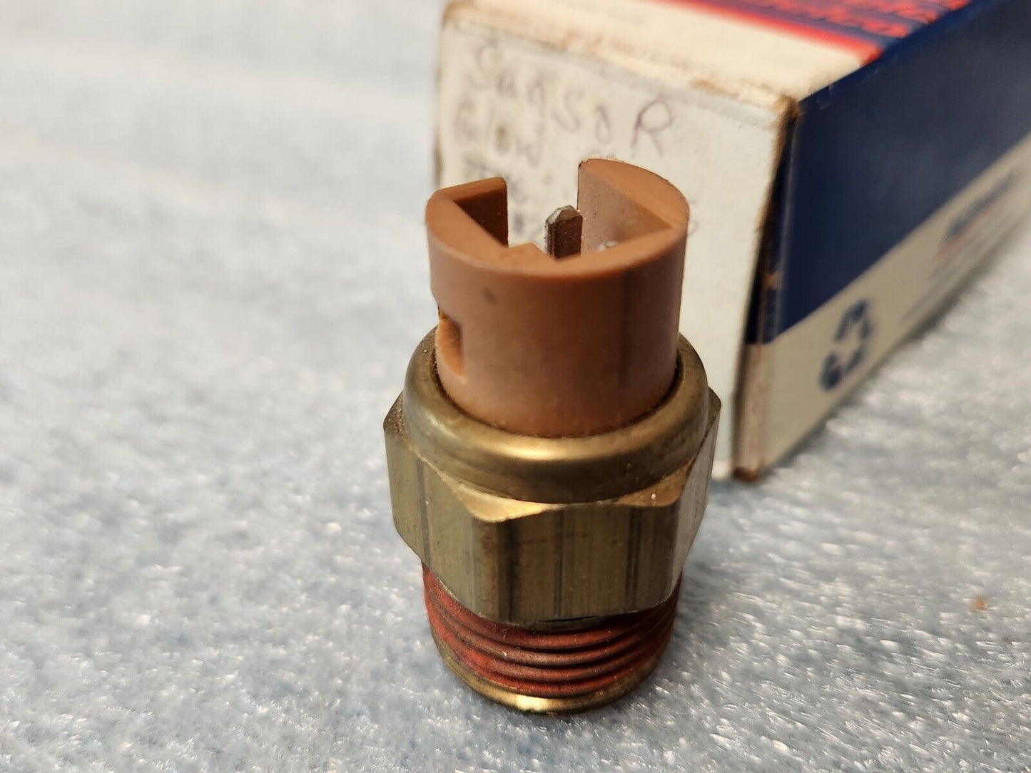 NOS 1989 1990 Chevrolet GMC 6.2L Glow Plug Inhibitor Switch 23504006 OEM 212-319