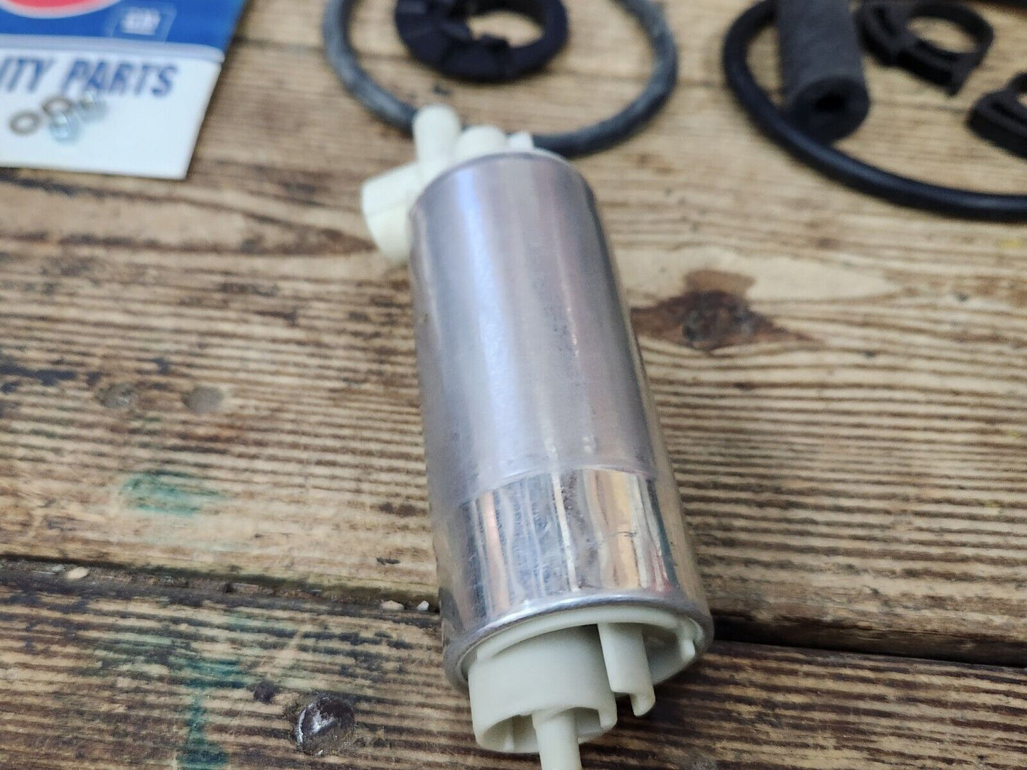 NOS OEM AC Electric Fuel Pump Chevrolet Camaro Corvette L4 5.7 V8 25166717 EP384