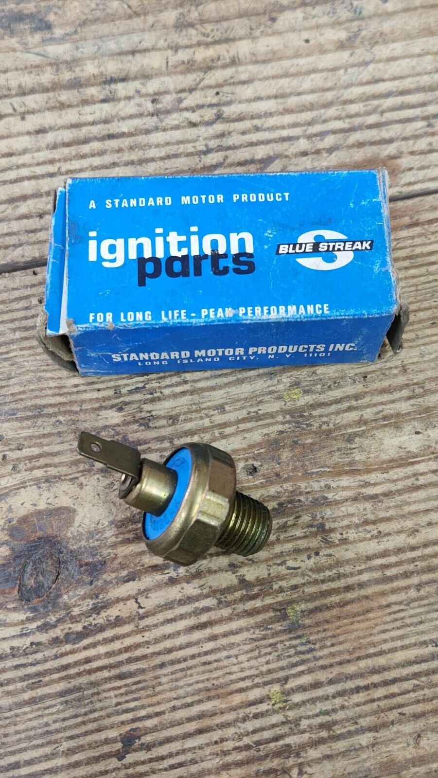 NOS Standard Oil Pressure Switch 1965-80 Buick 64-65 F85 73-79 Cadillac USA MADE