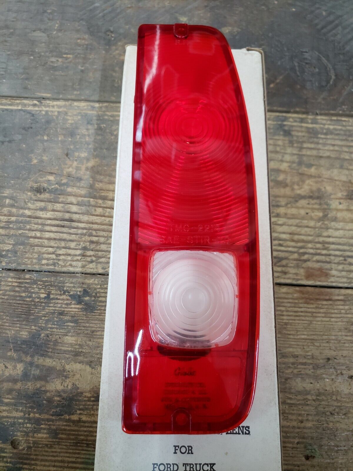NEW 1967-77 Bronco Taillight Lens RH 1967-72 F100 F250 Styleside Ford Pickup
