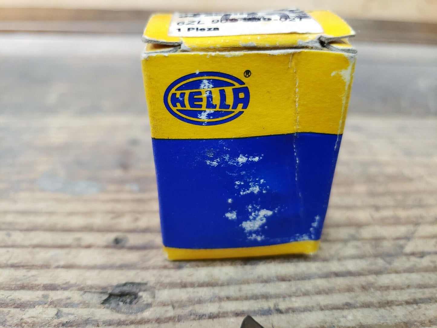 NEW HELLA 6ZL909939-021 OIL SENDING UNIT 201-1123 VARIOUS VW AND AUDI 1987-1994