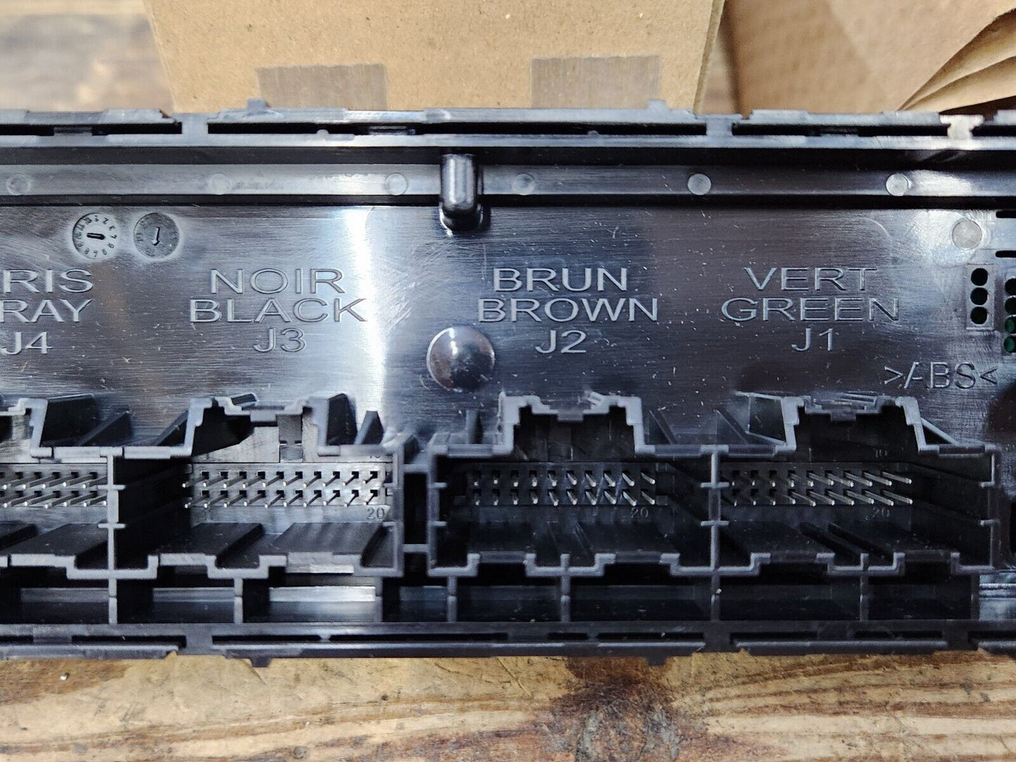 NEW NOS GENUINE GM 2017-19 Buick LaCrosse Heating & A/C Remote Control 84188427