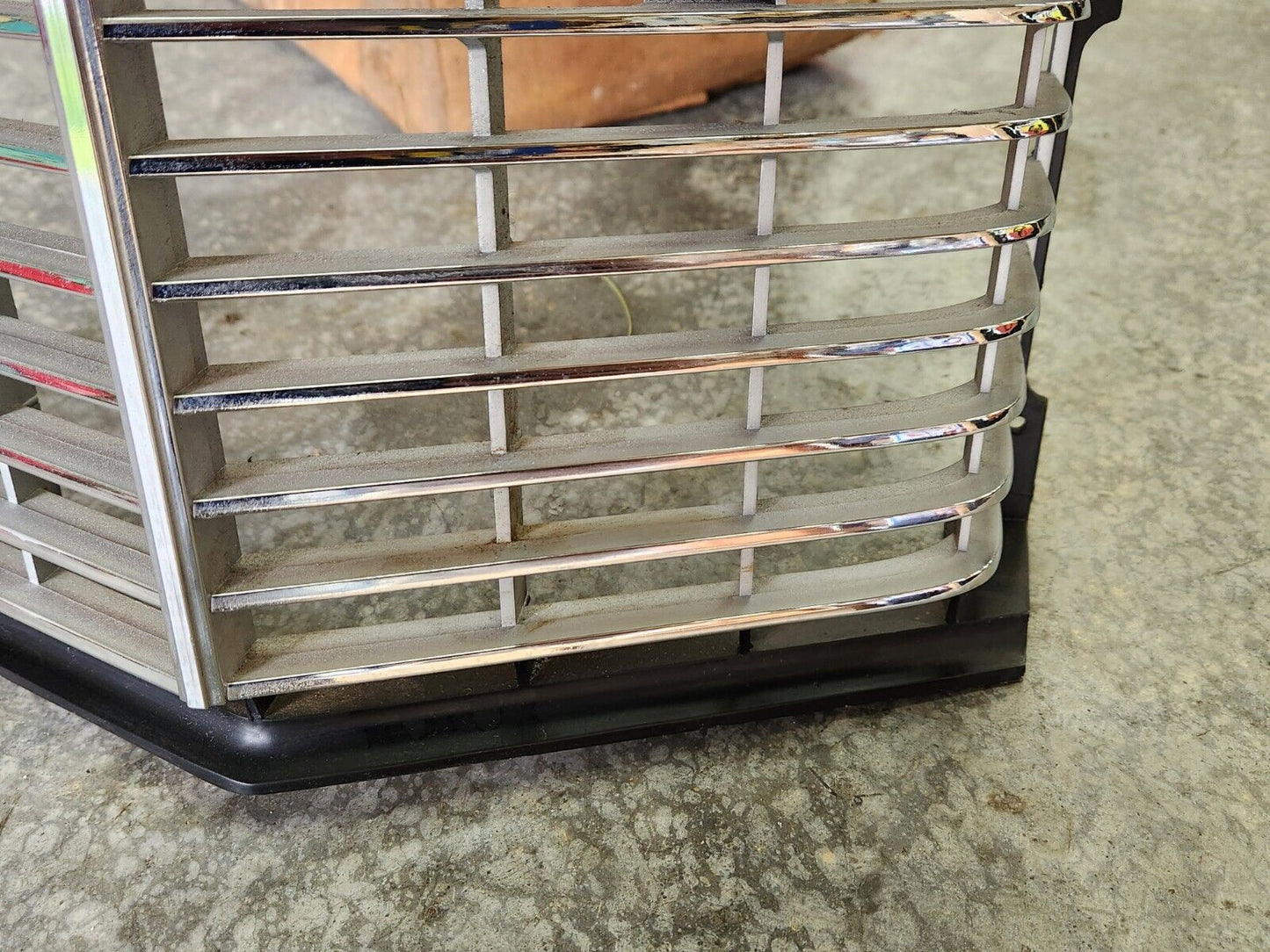 NOS 1972 Ford LTD Galaxie 500 Country Squire Ranch Grille in Box D2AZ-8200-A
