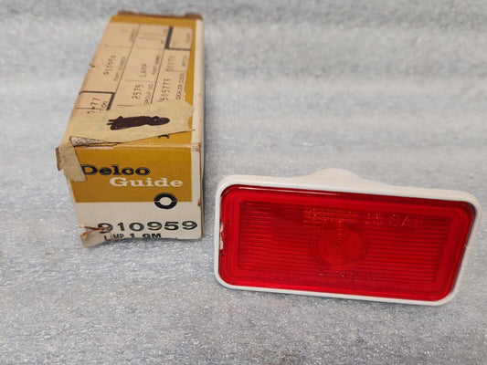 NOS OEM GM 1969 Chevrolet Impala Caprice Rear Marker Lamp Delco Guide 910959 NEW