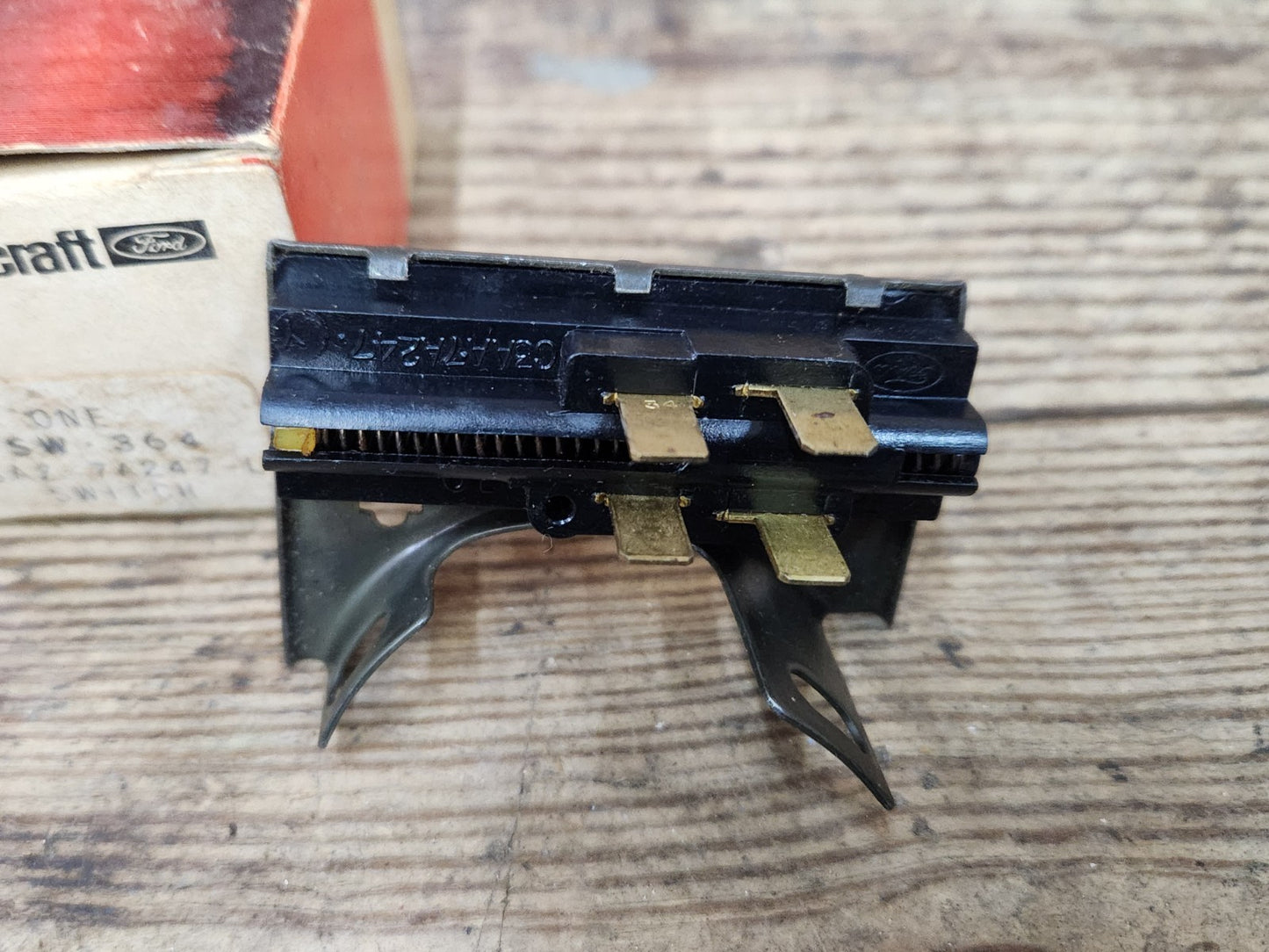 8003894