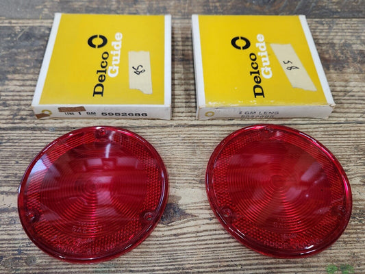 NOS OEM Guide 1958 1959 Chevrolet Truck Fleetside Taillight Lenses Pair 5952686