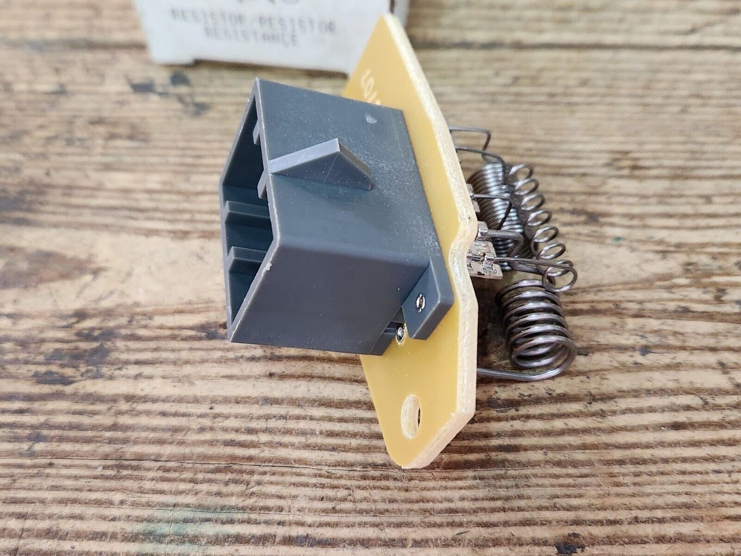 NEW HVAC Blower Motor Resistor Rear Standard RU-318 FREE SHIPPING
