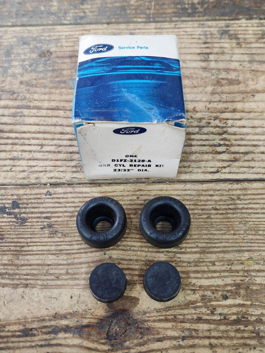 NOS 1971 1972 FORD PINTO MERCURY BOBCAT REAR WHEEL BRAKE CYLINDER REPAIR KIT NEW