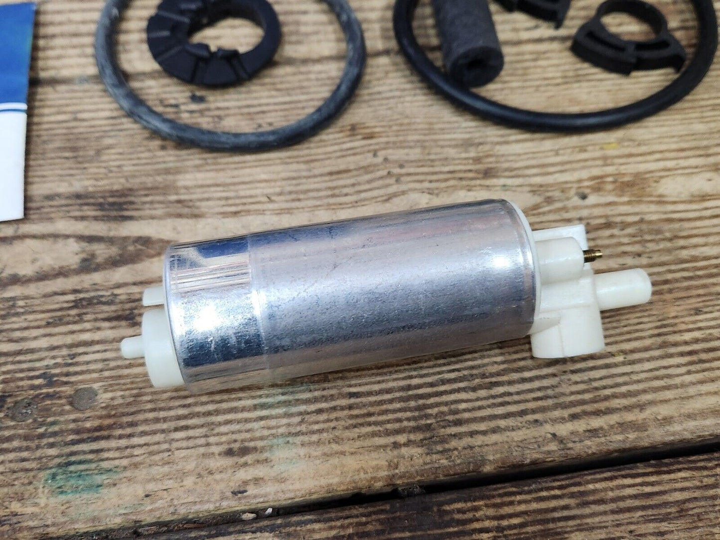 NOS OEM AC Electric Fuel Pump Chevrolet Camaro Corvette L4 5.7 V8 25166717 EP384