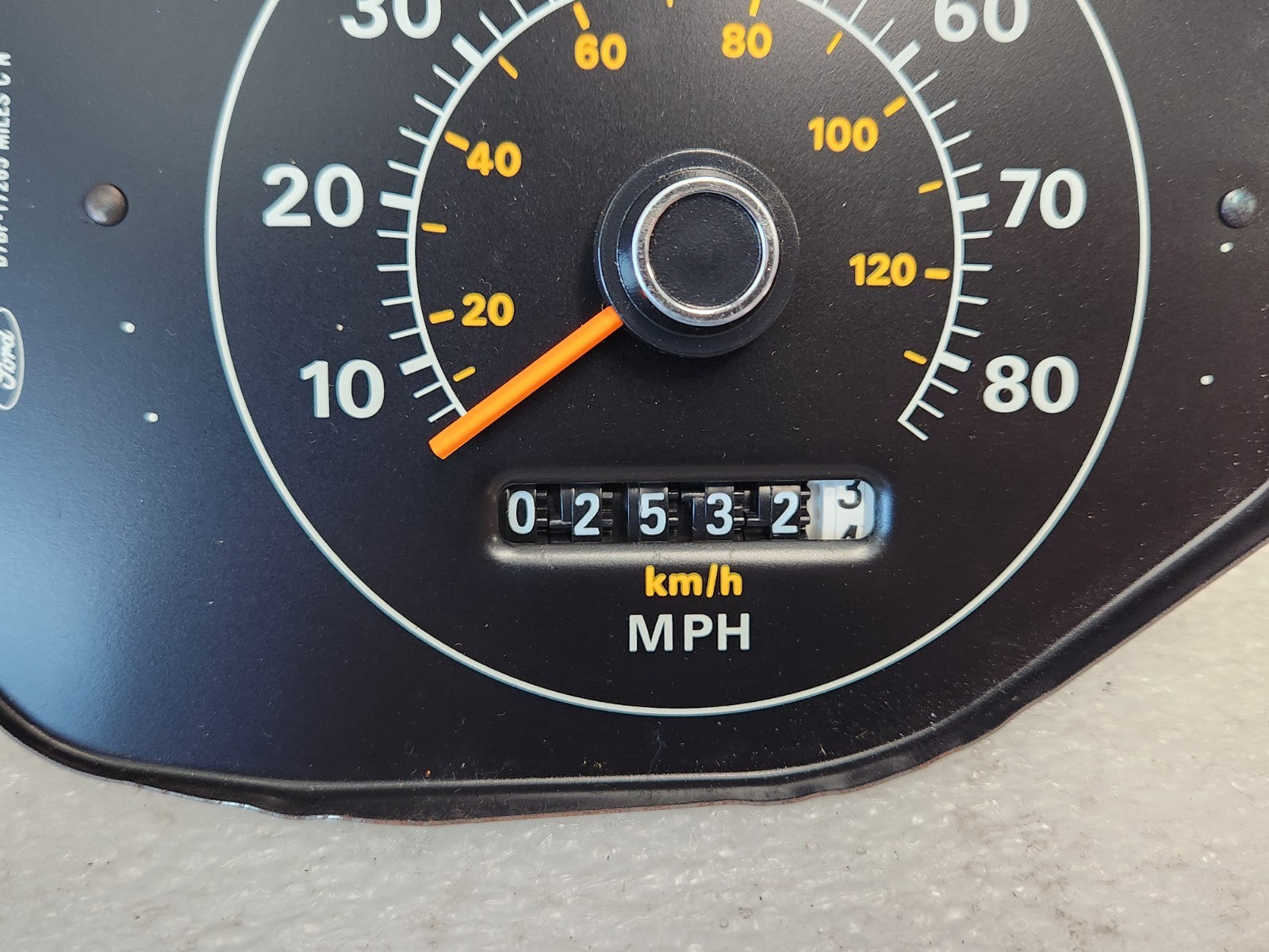 7565318