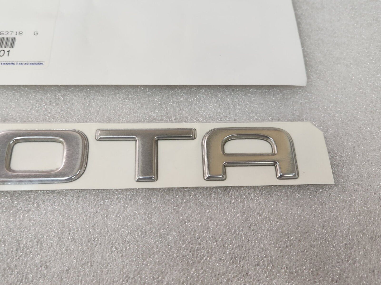 NEW OEM MOPAR 1997 - 2003 DODGE DAKOTA DOOR DECAL EMBLEM LOGO 55076518