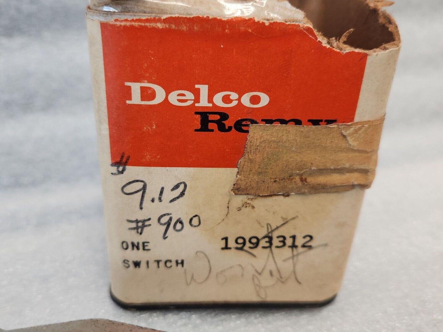 NOS 1965 1966 GMC Truck Back Up Neutral Safety Switch Delco Remy 1993312 312