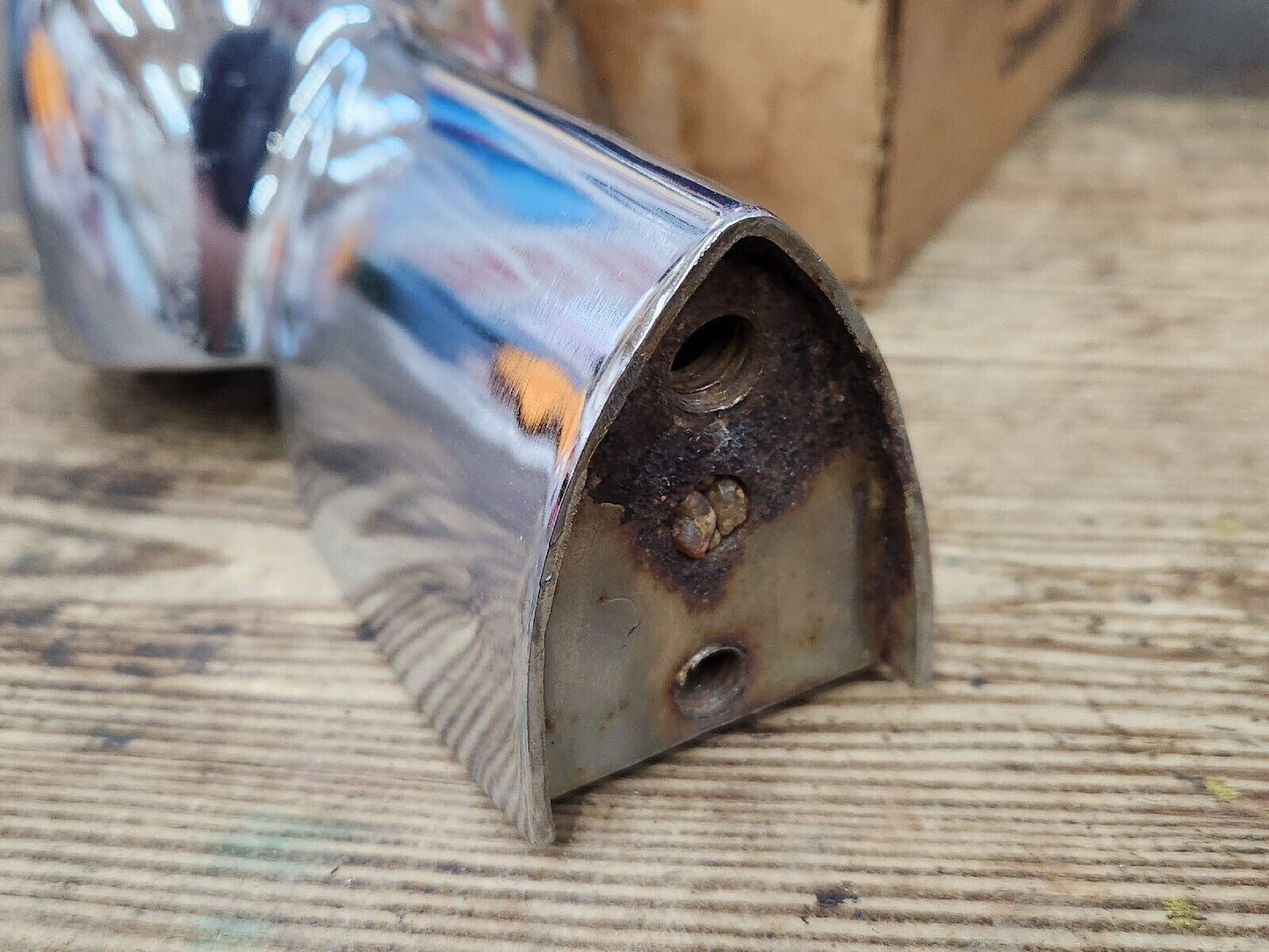 1958 FORD FAIRLANE 500 SKYLINER FRONT GRILLE BAR CENTER GUARD ORNAMENT