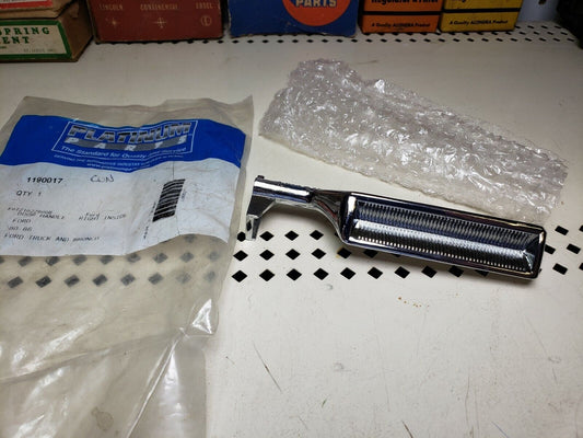 NEW 1980-86 Ford Truck Bronco inside door handle RH E0TZ-1022600B NORS Free Ship