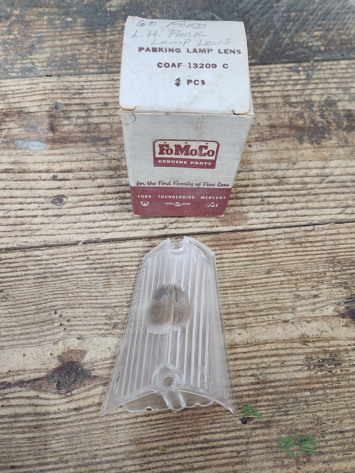 NOS OEM 1960 Ford Galaxie Fairlane LH Parking Lamp Lens C0AF-13209-C