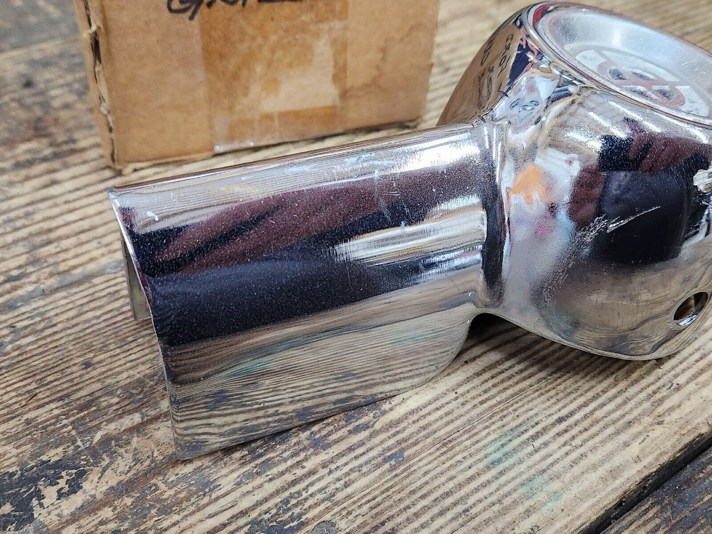 1958 FORD FAIRLANE 500 SKYLINER FRONT GRILLE BAR CENTER GUARD ORNAMENT