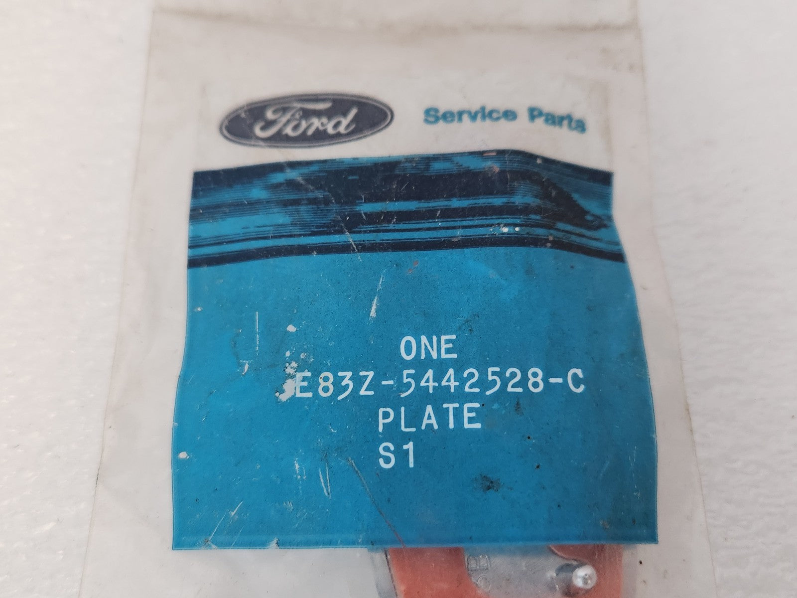 7625228