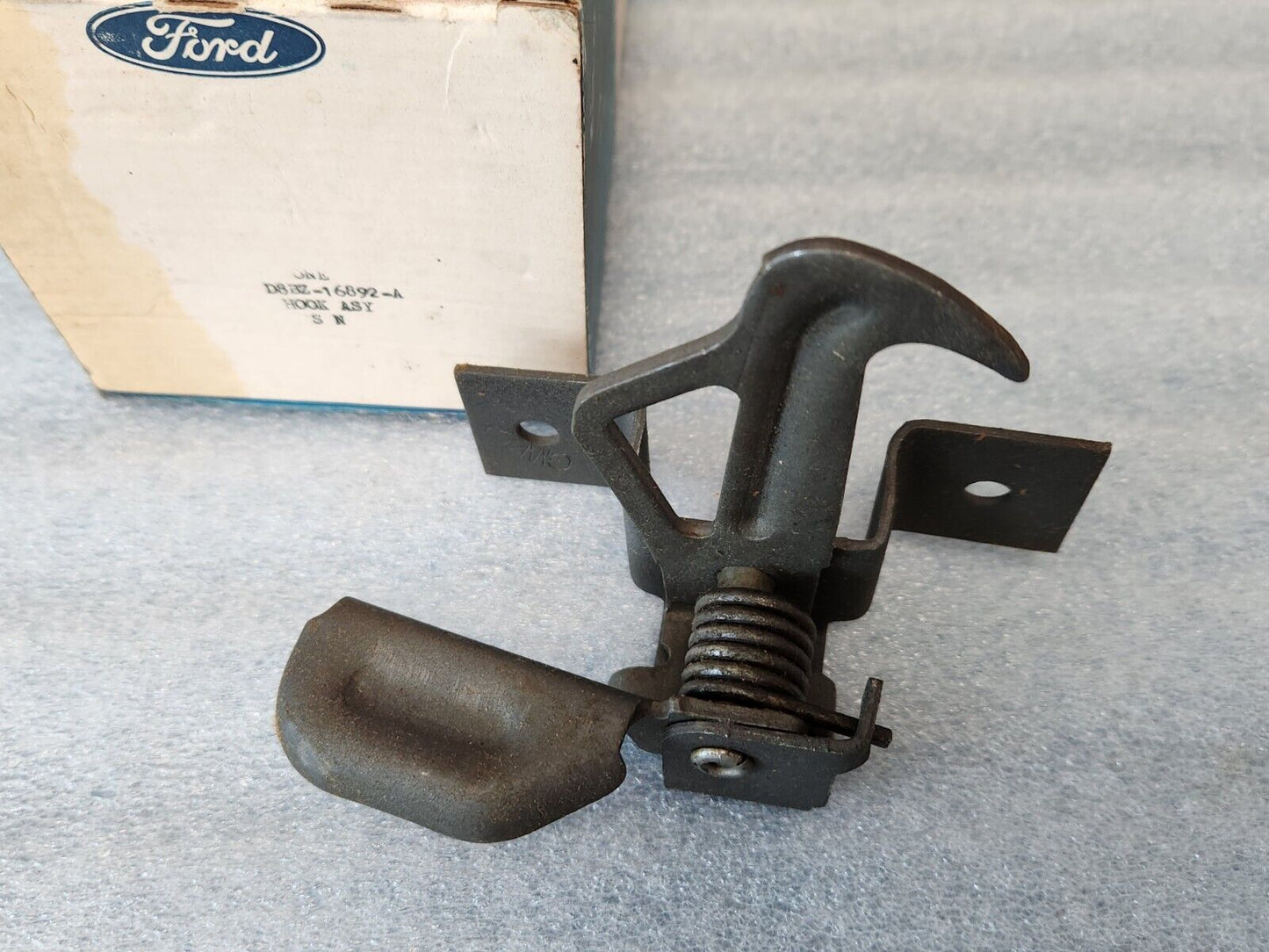 NOS OEM 1978 - 1983 FORD FAIRMONT HOOD CATCH HOOK ASY D8BZ-16892-A