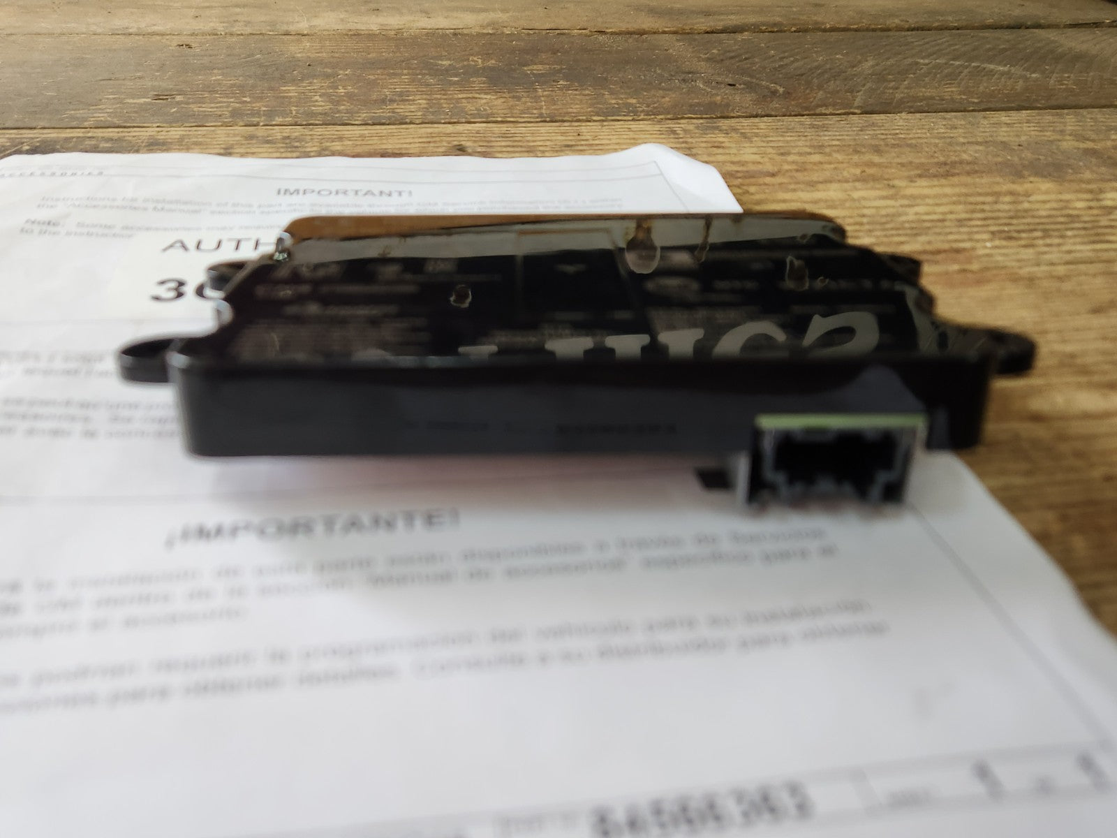 7402900