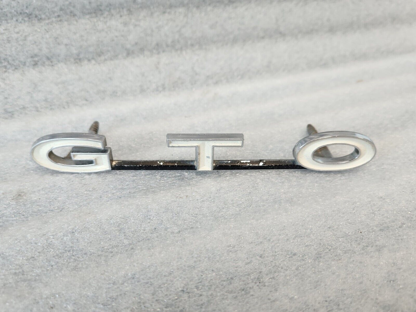 1973 Pontiac GTO Front Grille Emblem USA Made Grill Badge Original 489190