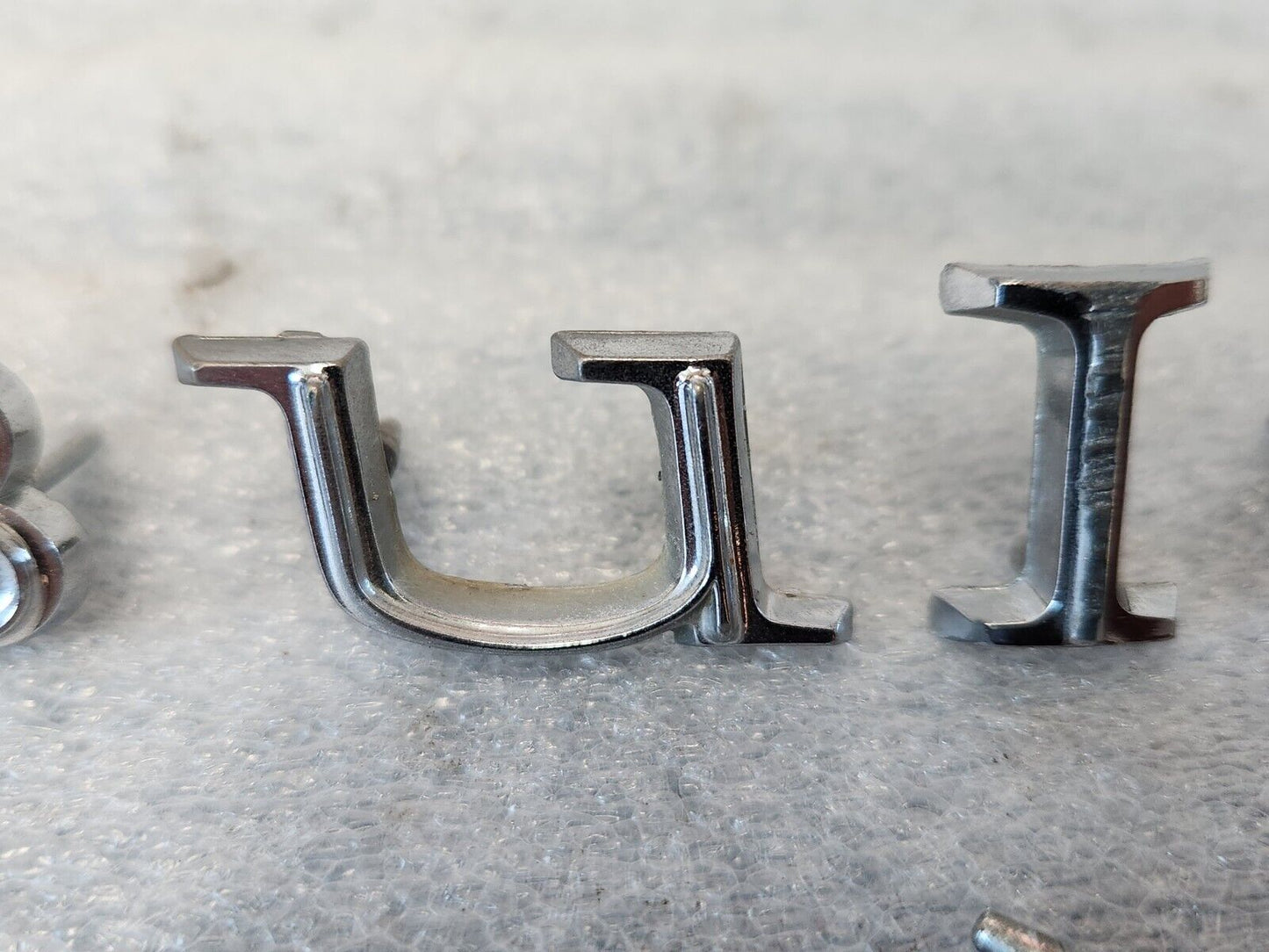 1964 Buick LeSabre Wildcat Electra 225 Hood Letters "BUICK" Front Letters 64 OEM