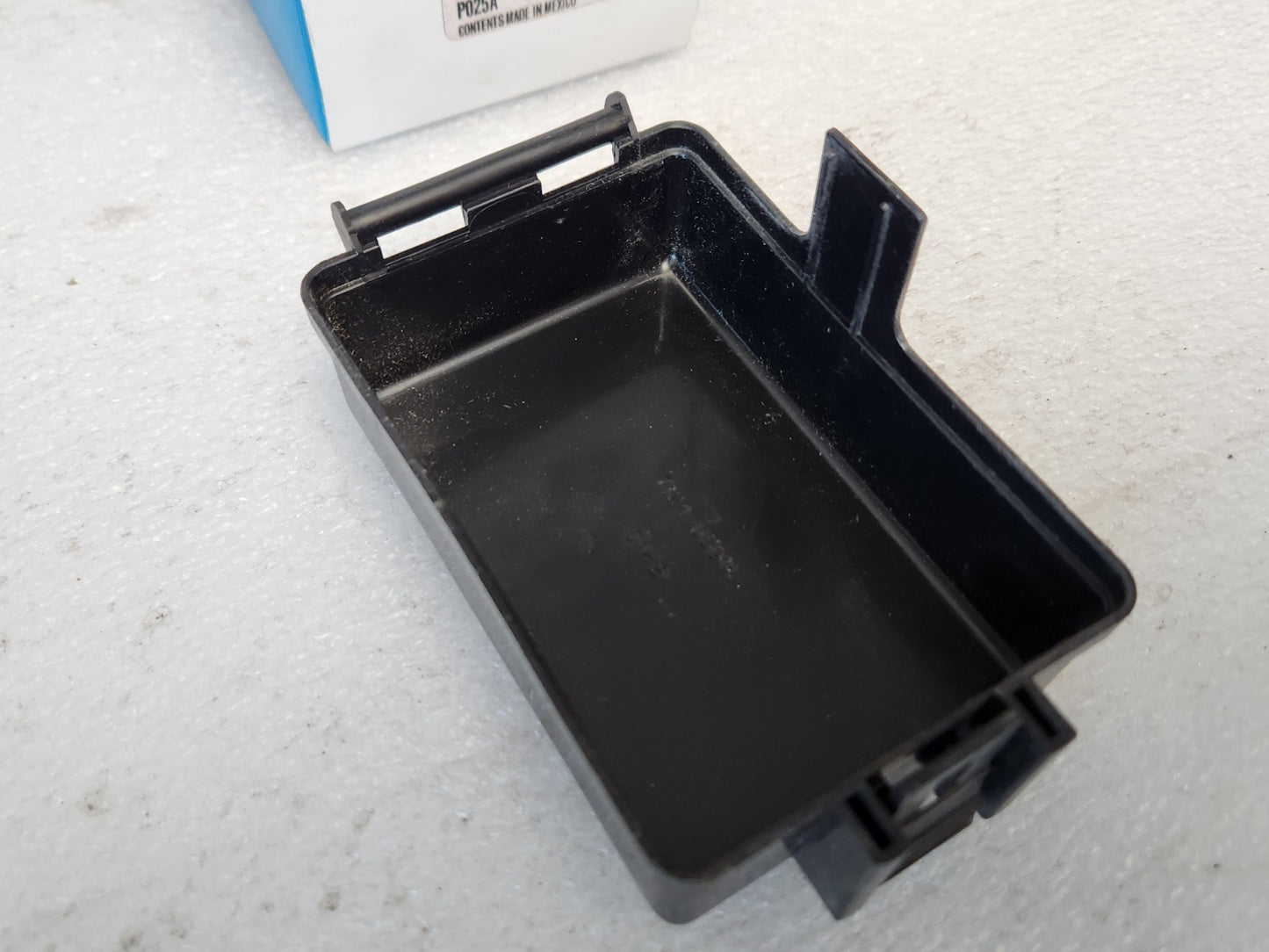 7672405