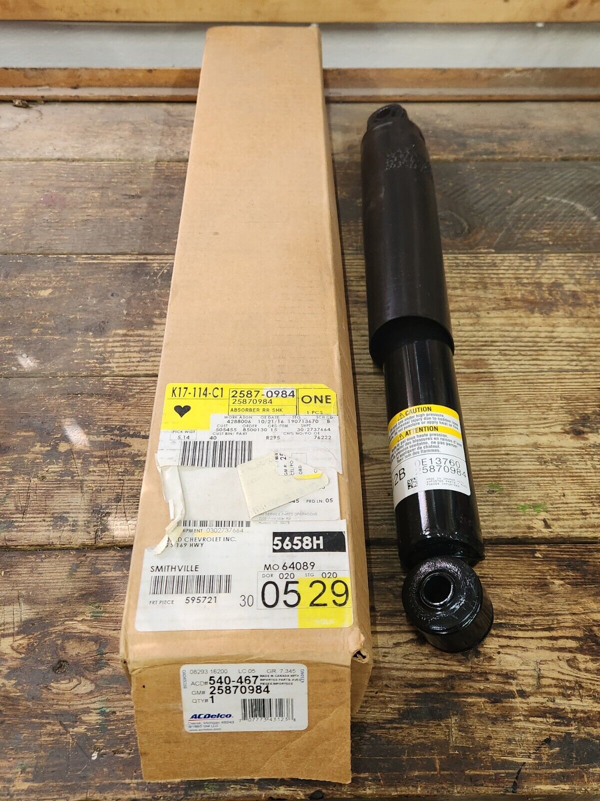 NEW GM 2007-2010 Chevrolet GMC Silverado Sierra SLT Rear Shock Absorber 25870984