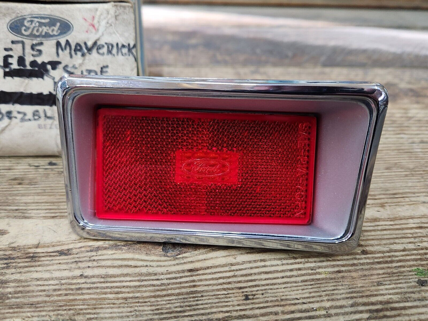 NOS OEM  1970-1977 Ford Maverick Comet LH Front Marker Light Bezel Assembly