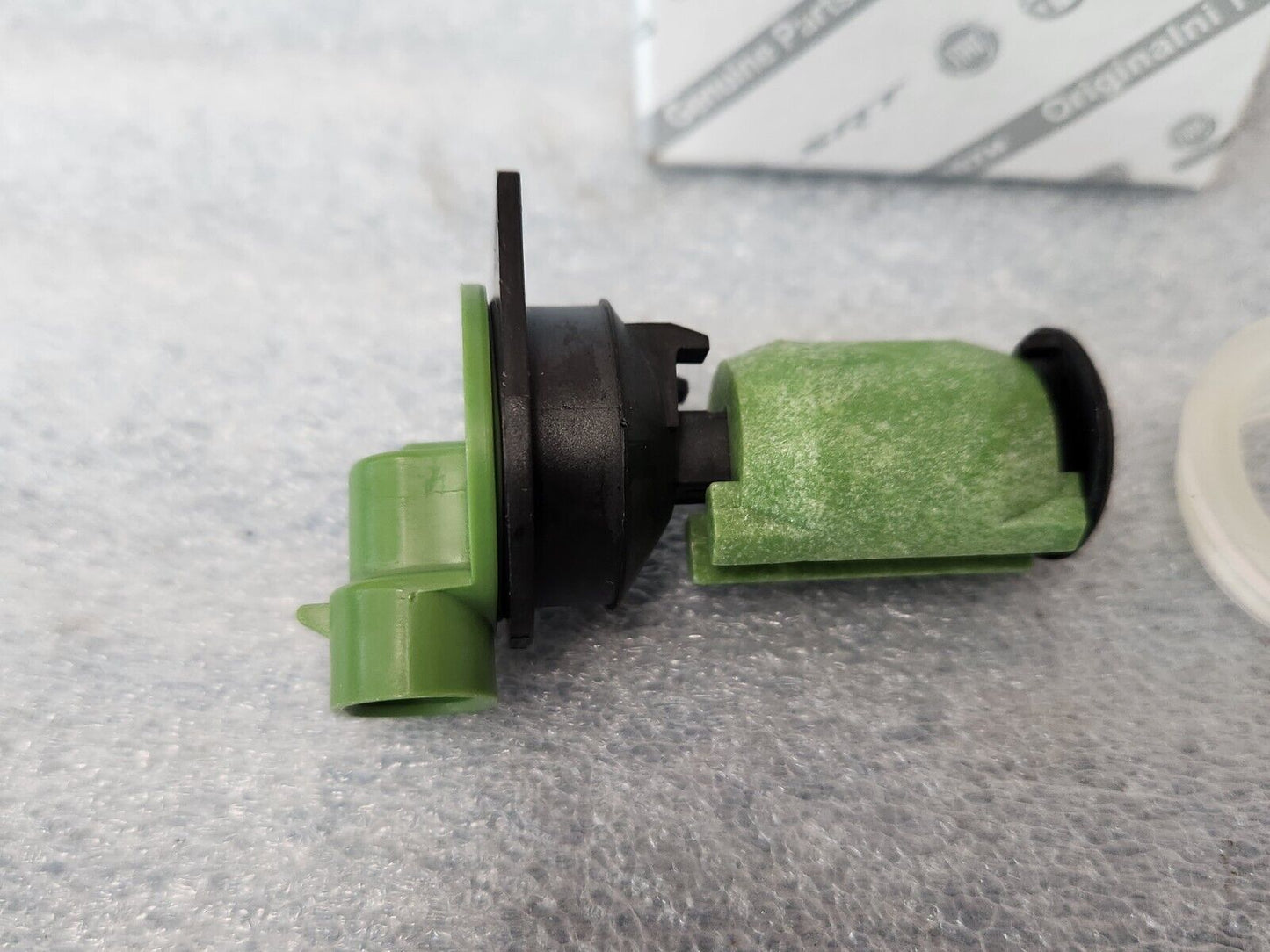 NEW Genuine Mopar 11-14 Challenger Washer Fluid Level Sensor 05161400AA