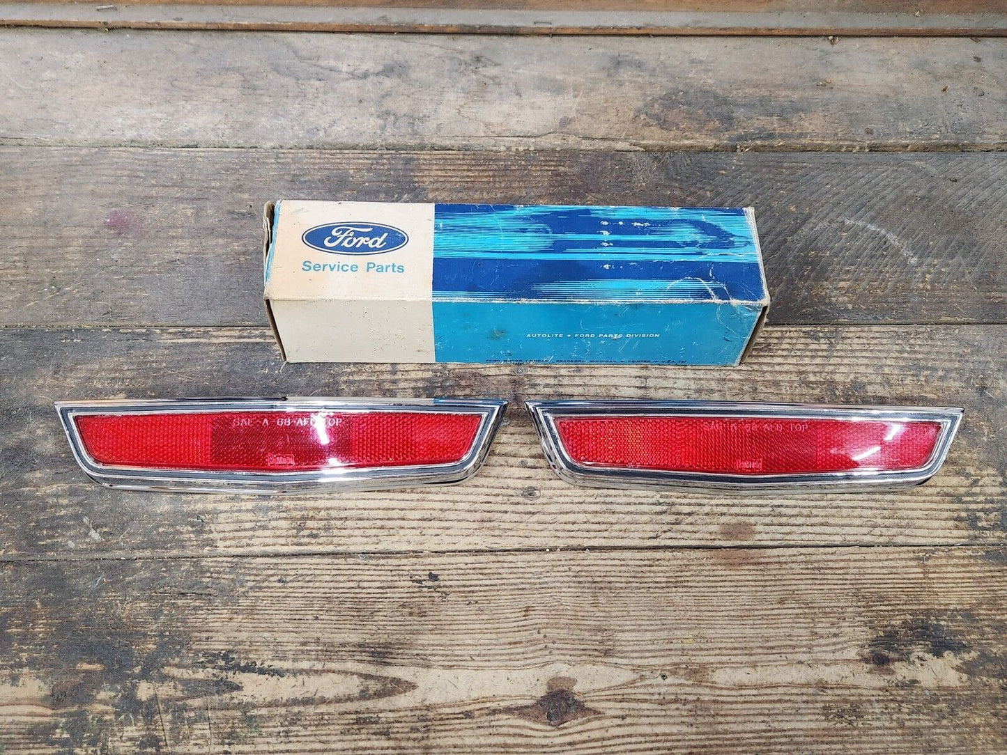 NOS 1969 FORD RANCHERO REAR SIDEMARKER LIGHT REFLECTOR PAIR R&L C8AZ-13380-B