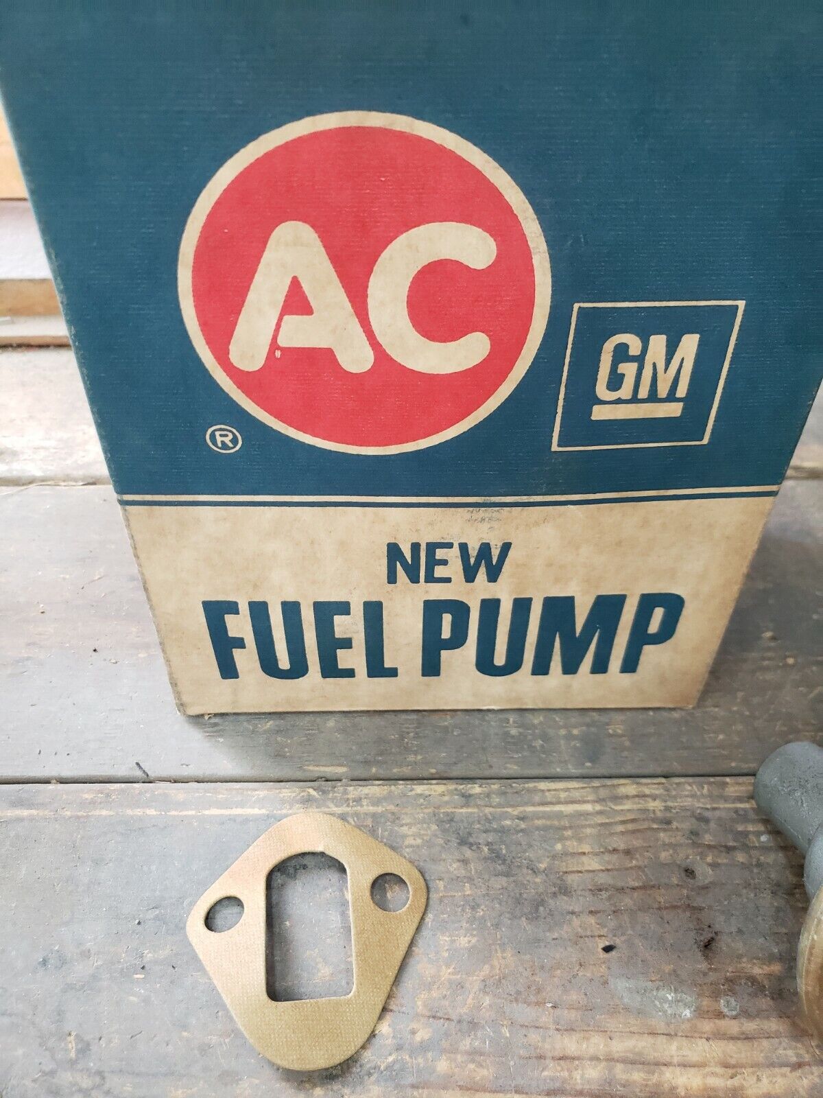 NOS NEW  AC Delco 41039 Chrysler Dodge Plymouth Fuel Pump 1971-1987