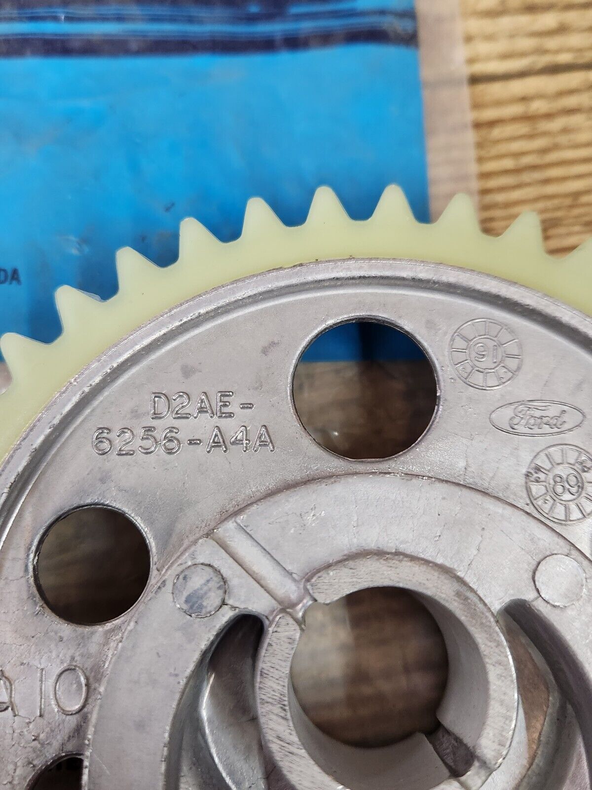 1985-88 BRONCO E&F TRUCKS LTD TBIRD ENGINE CAM TIMING SPROCKET FORD D3AZ-6256-B