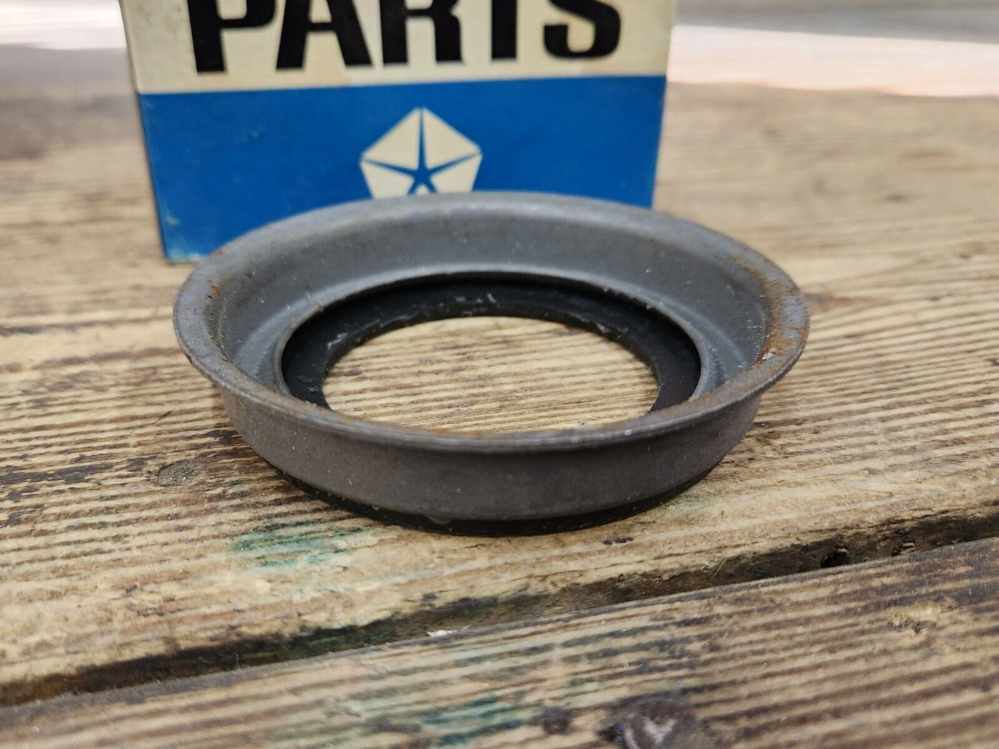 NOS OEM MOPAR 1967-1972 TIMING COVER SEAL 361 - 383 - 440 ENG 2536481