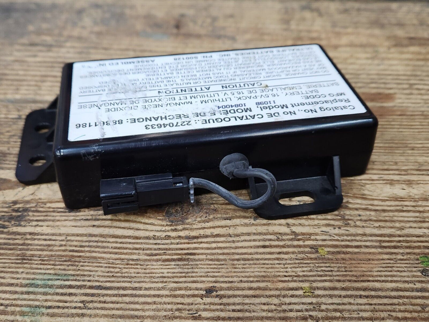 2010 2011 CHEVROLET CAMARO SS OEM ONSTAR BATTERY MODULE 22704633 FREE SHIPPING