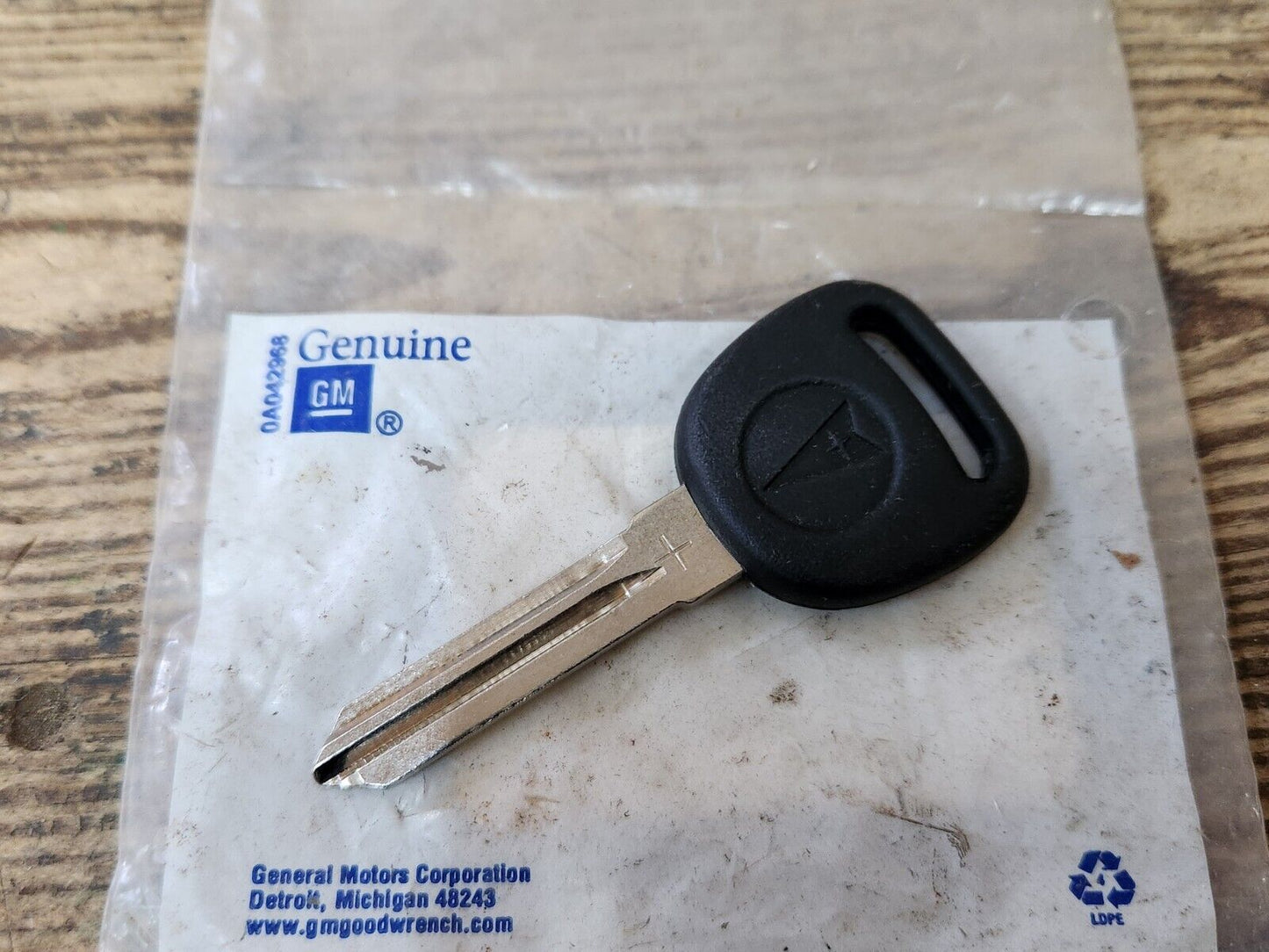 GM OEM NOS 19177418 Door Lock Ignition Key Uncoded 2005-2010 Pontiac G6