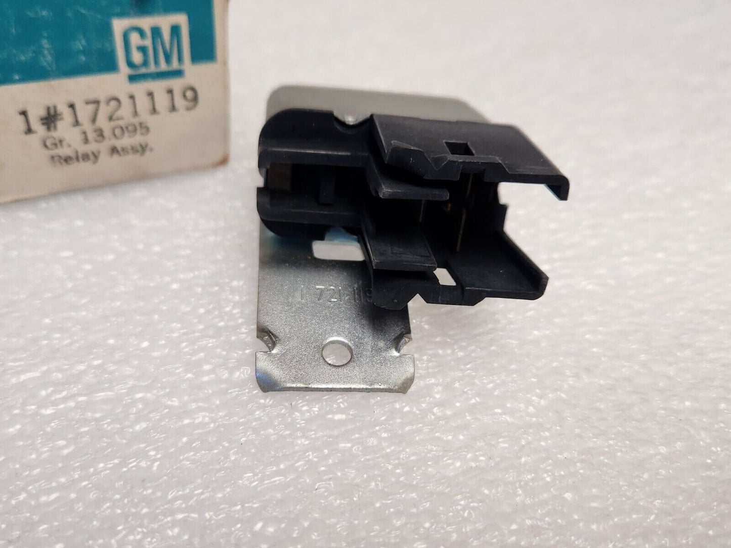 NOS GM 1976-79 Chevy Pontiac Camaro Firebird Z28 TA Power Window Relay 1721119