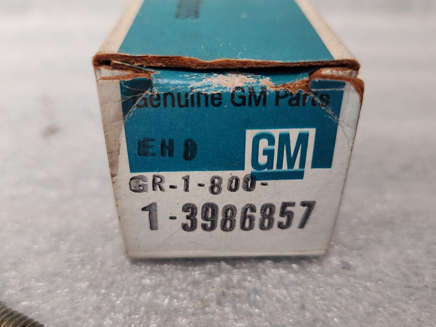 NOS OEM GM 1971 - 1977 Chevrolet Vega Oil Temperature Sender 3986857