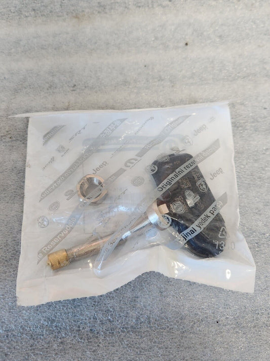 NEW Genuine Mopar Tire Pressure Sensor 2019 2020 Dodge RAM 4500 5500  68455822AD