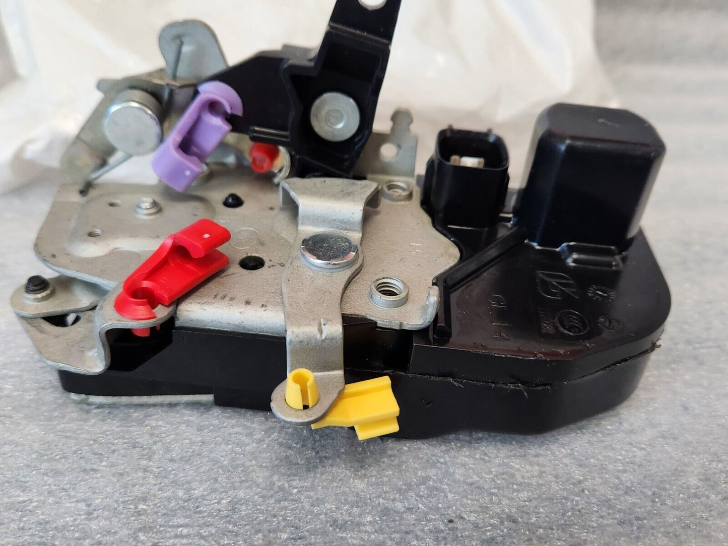 DODGE DAKOTA DURANGO FRONT DRIVERS SIDE POWER DOOR LOCK LATCH ACTUATOR OE MOPAR