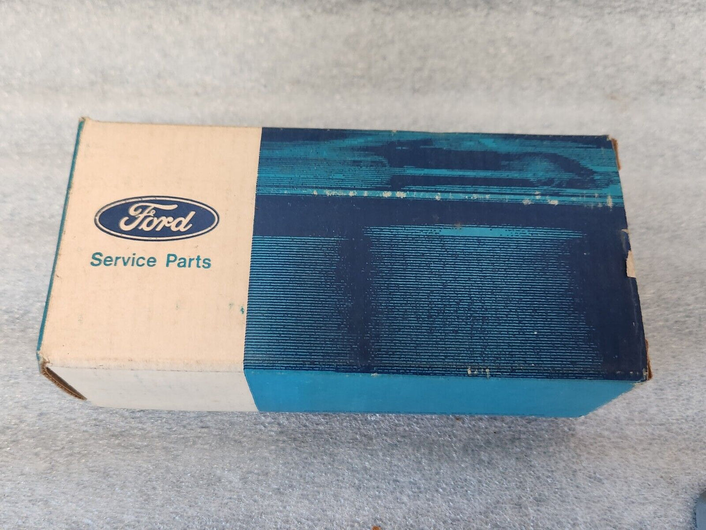 NOS 1971 1972 FORD GALAXIE RH OR LH SIDE MARKER LIGHT LAMP BEZEL D1AZ-15A440-A