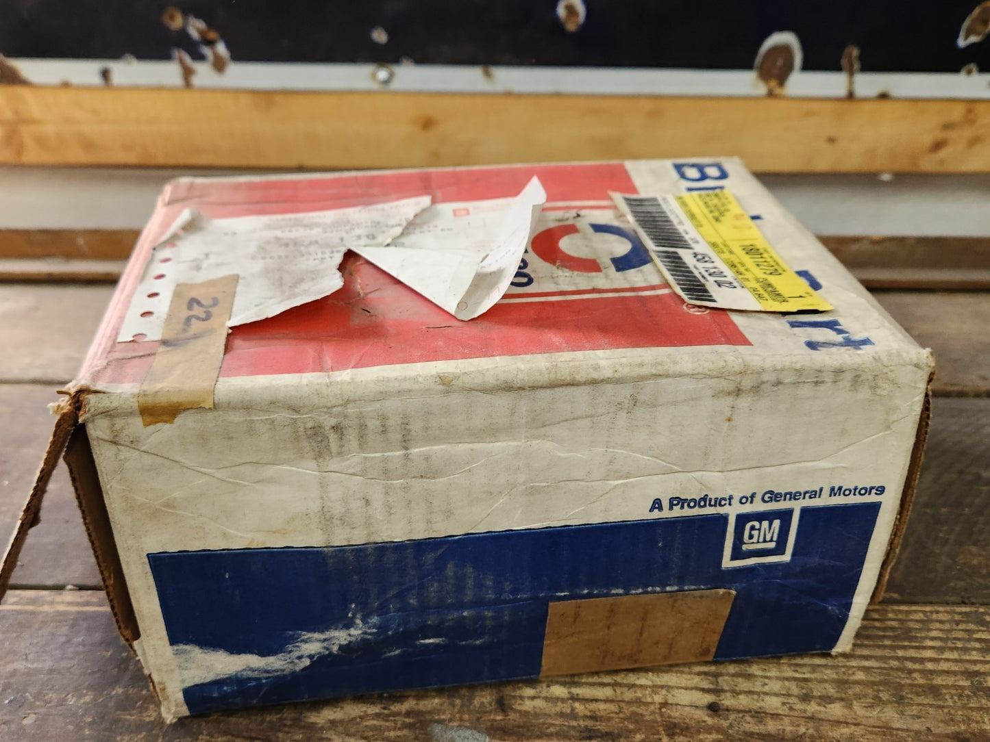 7566228