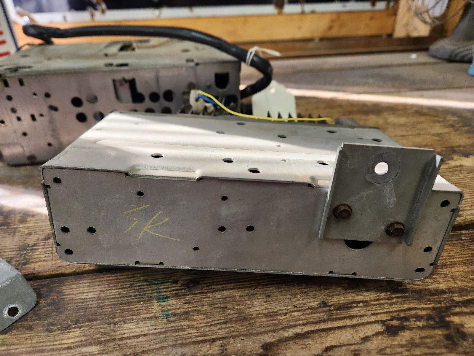4964048