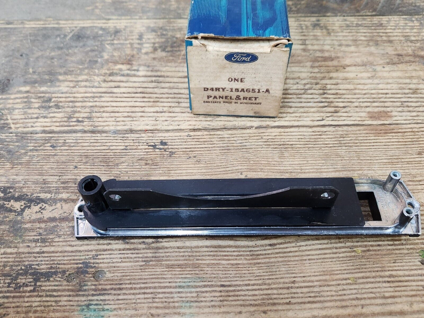 NOS 1974 1973 MERCURY CAPRI DASH HEATER CONTROL BEZEL PANEL D4RY-18A651-A