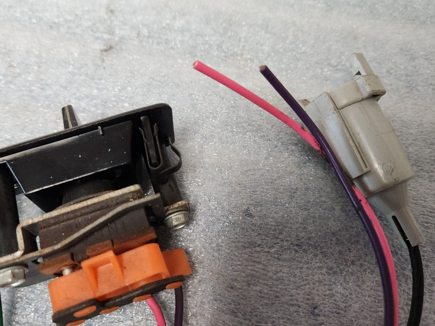 1973 1974 1975 1976 1977 Buick Regal Century Rear Defog Defrost Switch Assembly